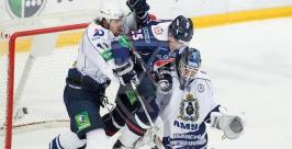 Хабаровский &quotАмур&quot проиграл &quotТорпедо&quot в упорной борьбе по буллитам http://www.khl.ru/photo/2038/40277/