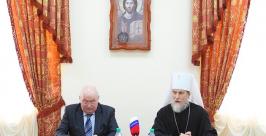 фото http://pravostok.ru/blog/podpisan-dogovor-mezhdu-khabarovskojj-eparkhiejj-i-ministerstvom-sotsialnojj-zashhity-naselenija/