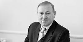 Валерий Лебеда  http://amurmedia.ru/news/politics/04.04.2012/199138/novim-vitse-merom-habarovska-stanet-valeriy-lebeda.html