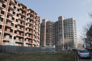Недострой по ул. Рокоссовского, 24 обнесли забором Пресс-служба администрации Хабаровска