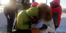 Два разных пикета смешались в воскресенье на Комсомольской площади в Хабаровске  ИА AmurMedia