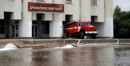 Наводнение добралось до драматического театра в Комсомольске-на-Амуре Роман Федоров