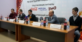 Участники пресс-конференции Роман Федоров