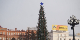 Последние приготовления к Новому Году идут на площади Ленина в Хабаровске Евгений Попов