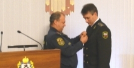 Награждение Ибрагима Гобеева Пресс-служба УФССП России по Хабаровскому краю