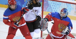 Женская сборная России по хоккею досрочно вышла в четвертьфинал Олимпийского турнира &quotРИА-Новости&quot