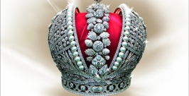 Реплика Большой императорской короны фото предоставлено организаторами мероприятия