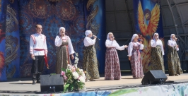 Творческий коллектив на сцене Евгений Попов