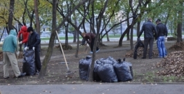 Весь личный состав УМВД вышел на уборку улиц Хабаровска УМВД по Хабаровскому краю