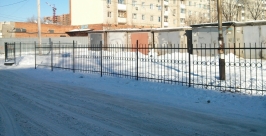 Забор вокруг гаражей Евгений Попов