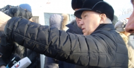 Две ночи дал мэр Хабаровска на уборку от снежных валунов основные дороги города Федосеева Лилия, AmurMedia