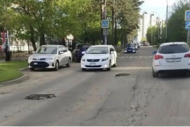 Суд обязал мэрию Хабаровска отремонтировать дорогу у школы на Фурманова Прокуратура Хабаровского края