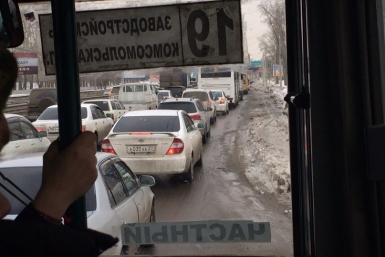 Три аварии на Проспекте 60-летия Октября стали причиной большой пробки в Хабаровске Роман Федоров, корр. ИА AmurMedia