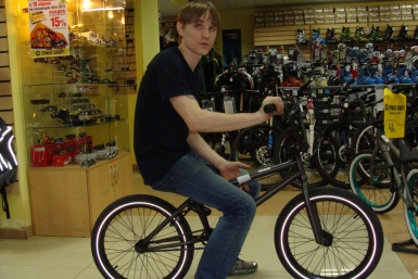 Специализированный спортивный магазин "Триал-Спорт". Велосипед типа "BMX" Евгений Никитенко ИА AmurMedia