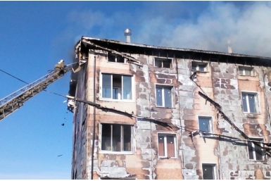 Еще один пожар произошел в уже сгоревшем доме квартала &quotСолнечный город&quot близ Хабаровска ГУ МЧС по Хабаровскому краю
