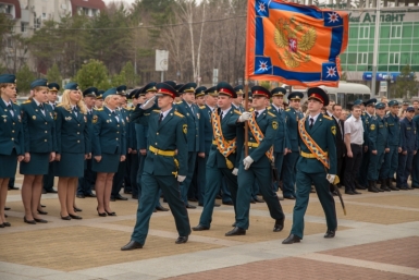 Пожарные Хабаровска торжественно отметили профессиональный праздник Пресс-служба ГУ МЧС России по Хабаровскому краю 