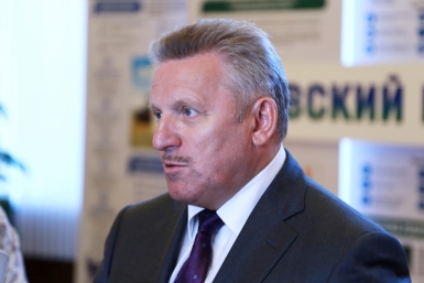 Новые инвесторы приходят в лесную отрасль Хабаровского края – Вячеслав Шпорт Роман Федоров, корр. ИА AmurMedia
