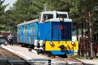 Летнюю практику на детской железной дороге в Хабаровске прошли 700 юных железнодорожников Служба корпоративных коммуникаций ДВЖД