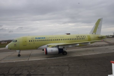 Юбилейный SSJ-100  собрали в Комсомольске-на-Амуре  Юлия Кузьмина, официальный сайт компании &quotСухой Суперджет&quot