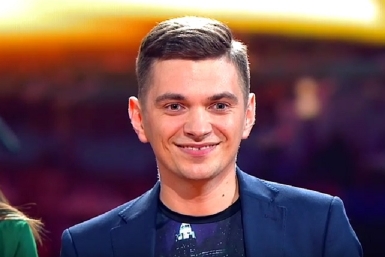 Известный хабаровский музыкант Михаил Никитин прошел мимо &quotГлавной сцены&quot Скриншот шоу &quotГлавная сцена&quot