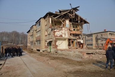 Вячеслав Шпорт встретился с пострадавшими в результате взрыва в поселке Корфовский Пресс-служба губернатора и правительства Хабаровского края