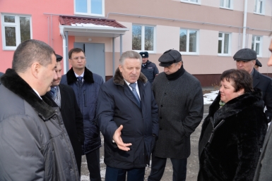 Власти Хабаровского края выступают за продление программы переселения из аварийного жилья Пресс-служба губернатора и правительства Хабаровского края