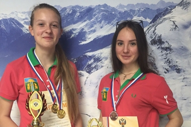 Хабаровские спортсменки Ольга Подольская и Дина Буракова Пресс-служба министерства спорта и молодежной политики