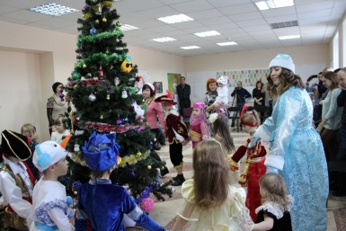 Новогодняя сказка и детские утренники вернулись в Хабаровские электрические сети Пресс-служба АО &quotДРСК&quot &quotХабаровские электрические сети&quot