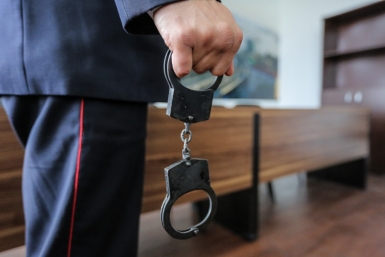 Ночевка у знакомого закончилась для комсомольчанки пропажей дамской сумочки и кошелька Балашов Антон, PrimaMedia