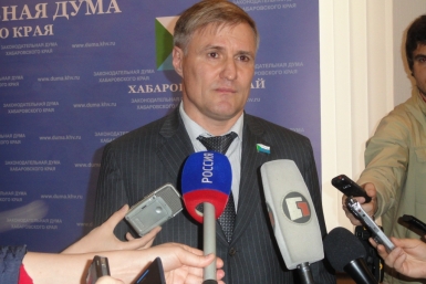 Луговской: Все фракции сошлись на необходимости выборов нового спикера Хабкрайдумы Ко Виктория, ИА AmurMedia