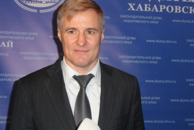 Крайне загадочные обстоятельства помешали ЕР выбрать кандидата на нового главу Хабкрайдумы Ко Виктория, ИА AmurMedia