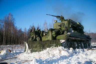 &quotБезопасный маршрут-2016&quot военные инженеры из Хабаровска преодолели первыми в ВВО  Пресс-служба МО РФ