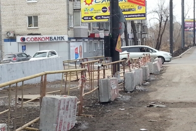 Бетонные блоки на &quotСудоверфи&quot в Хабаровске выполняют заградительную функцию – Грабков Корр. ИА AmurMedia