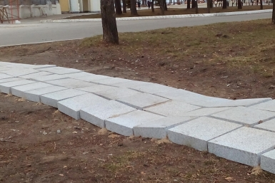 Новая пешеходная дорожка около стадиона имени Ленина в Хабаровске &quotТипичный Хабаровск&quot