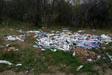 Питомник имени Лукашова в Хабаровске снова завалили мусором Мария Янышева