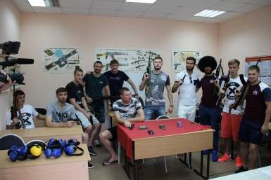 Хабаровский СКА взялся за оружие перед встречей с краснодарской &quotКубанью&quot пресс-служба СКА Хабаровск